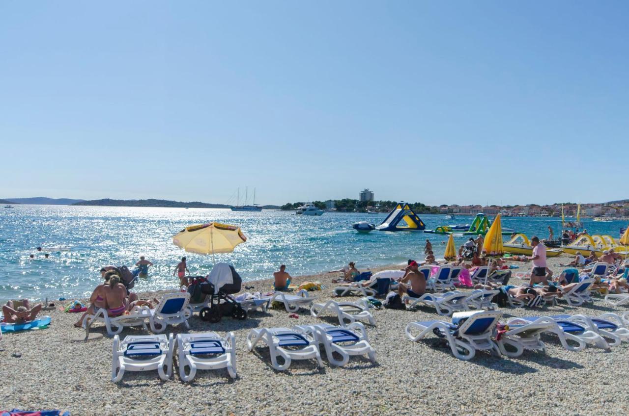 Apartment Niko Vodice Bagian luar foto